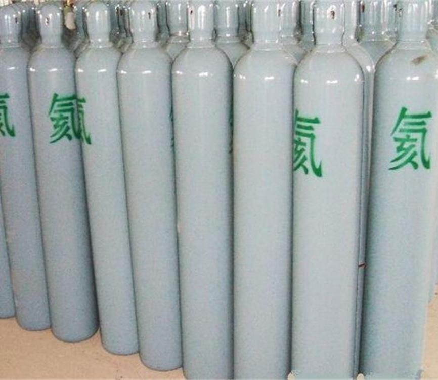 氦氣的性質(zhì)穩(wěn)定，穿透能力強(qiáng)，適合用來(lái)檢漏儀器！